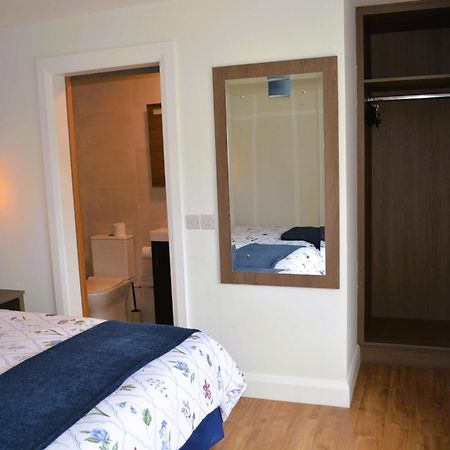 No 3 The Arch Hotel Карндона Екстериор снимка