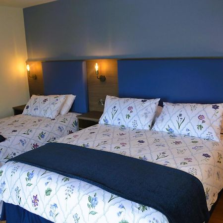 No 3 The Arch Hotel Карндона Екстериор снимка