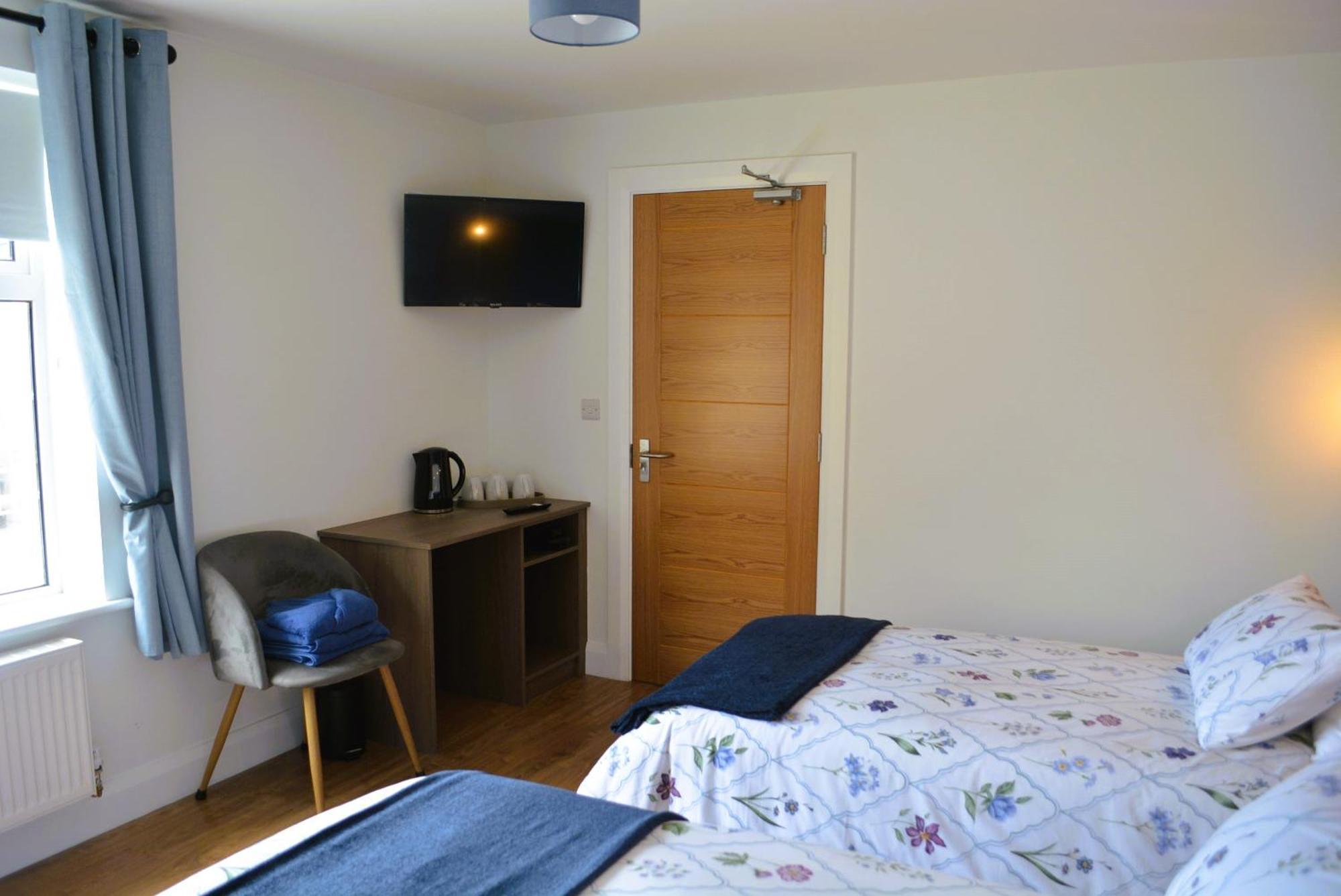 No 3 The Arch Hotel Карндона Екстериор снимка